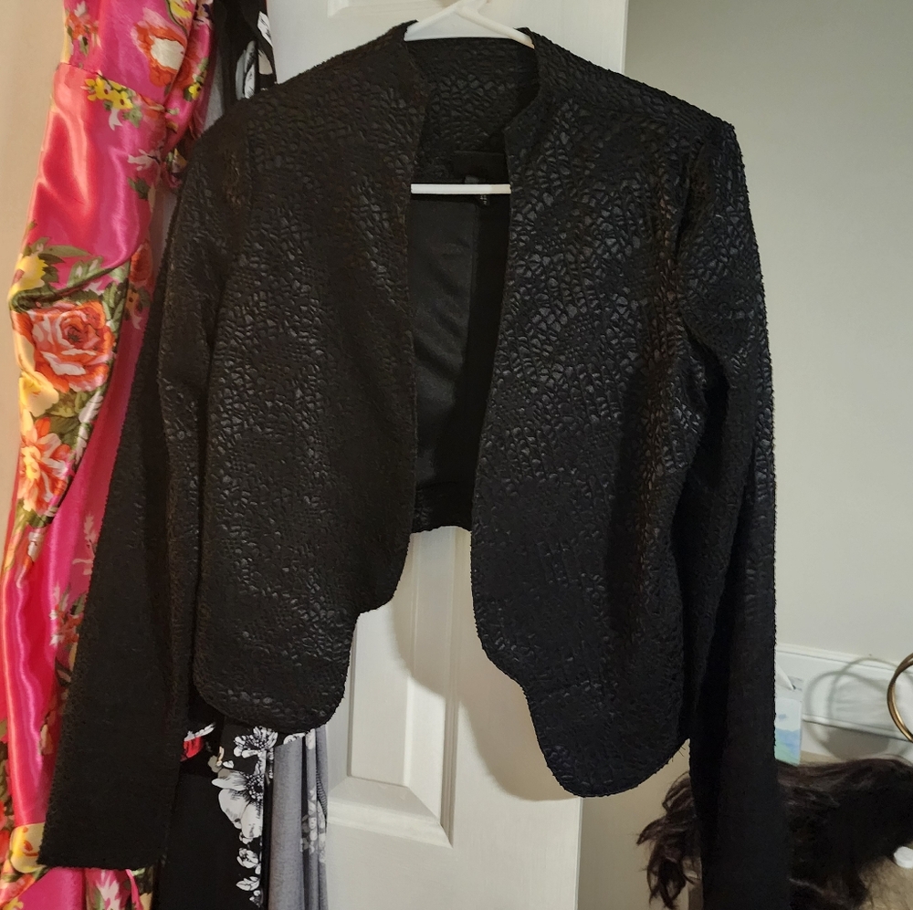 Cropped blazer